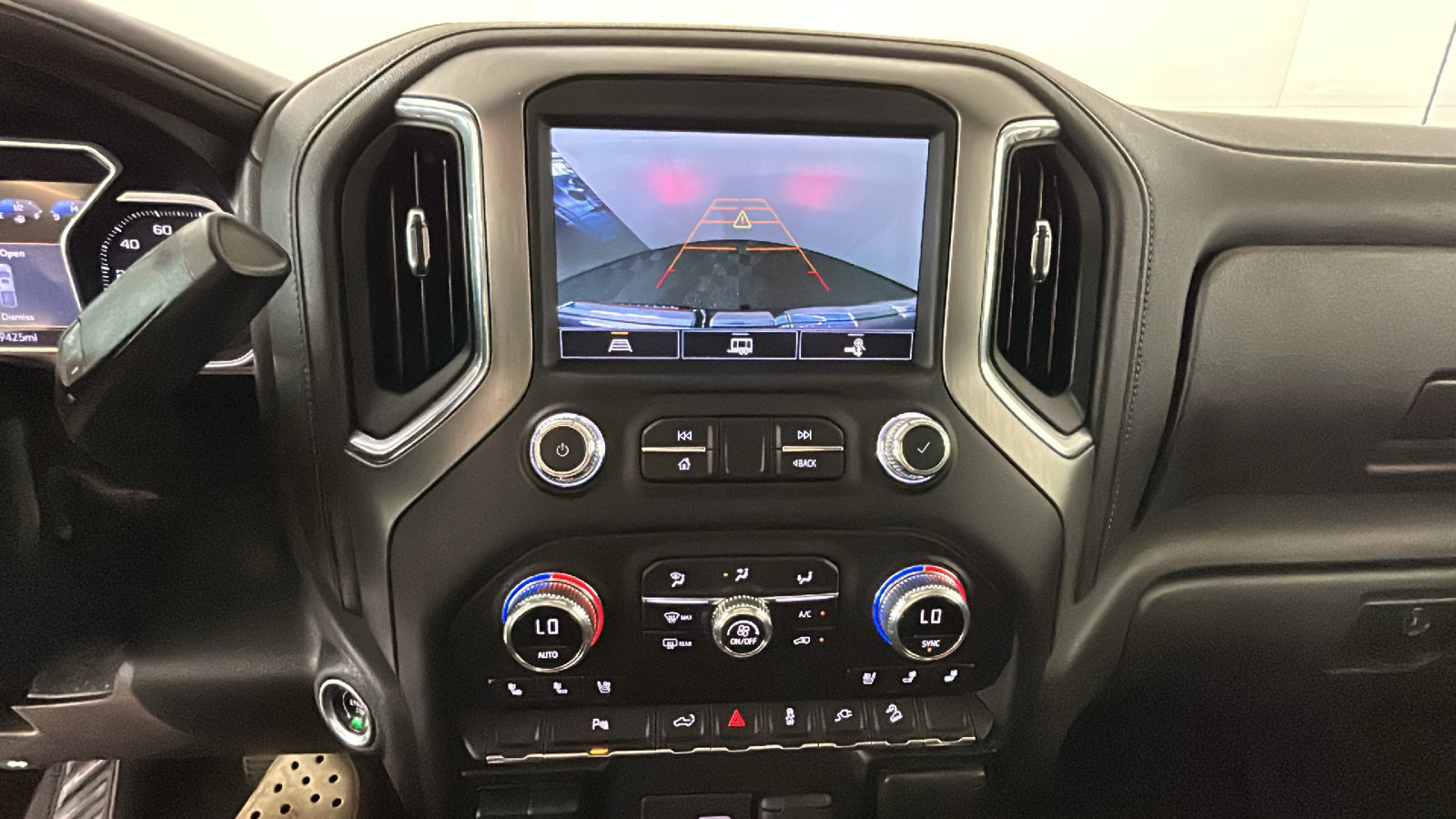 Used 2021 GMC Sierra 1500 Denali AWD/4WD image 29
