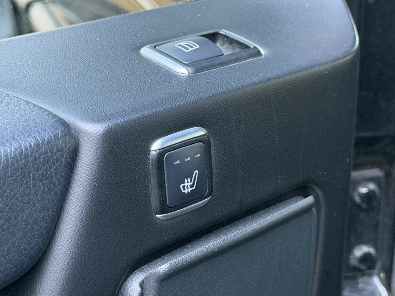 Used 2015 Mercedes-Benz G 550 image 23