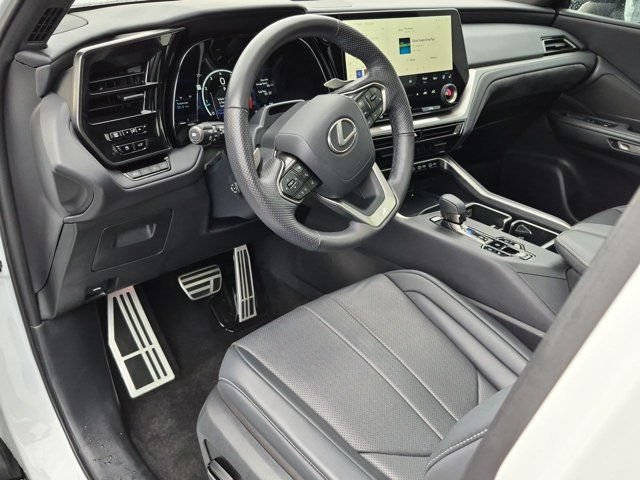 Used 2025 Lexus TX 350 AWD w/ Technology Package image 9