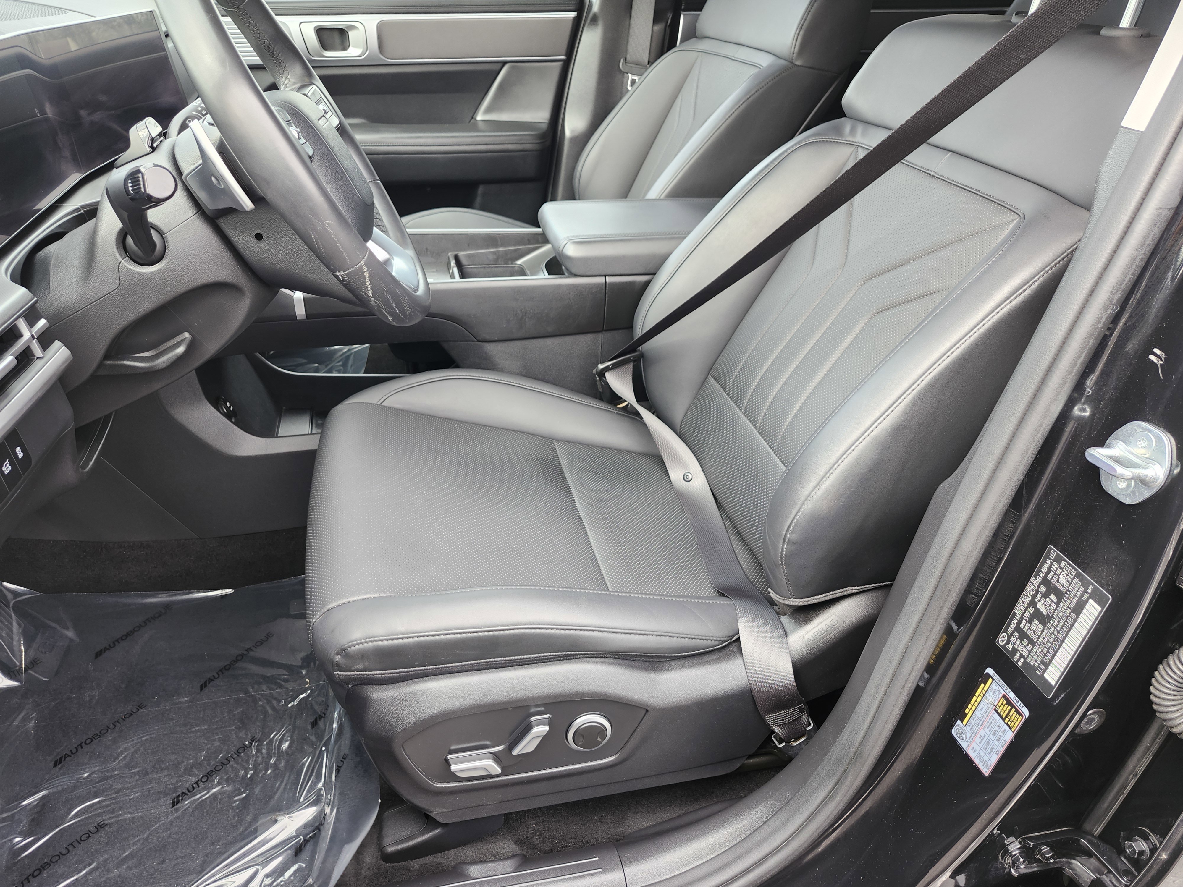 Used 2025 Hyundai Santa Fe SEL image 25
