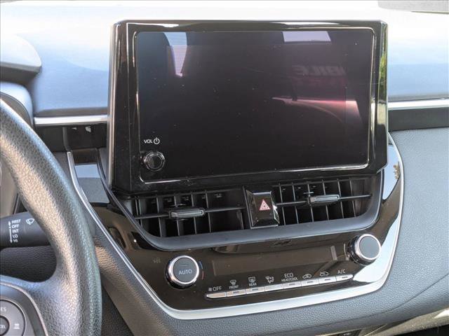 Used 2025 Toyota Corolla LE image 9