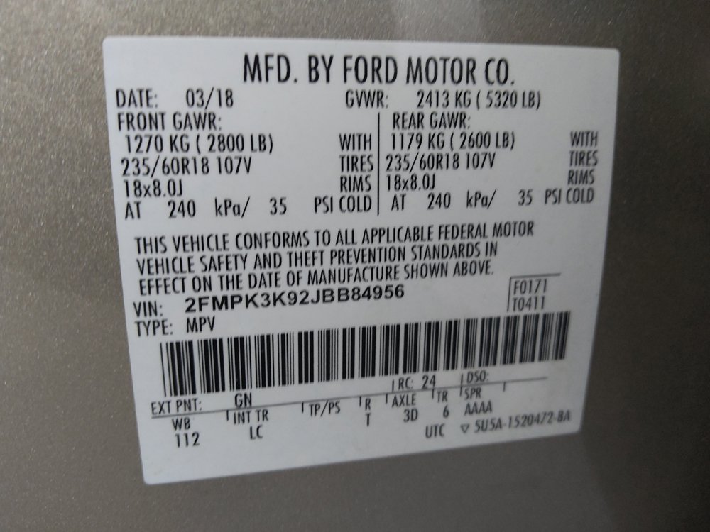 Used 2018 Ford Edge Titanium w/ Technology Package FWD image 33