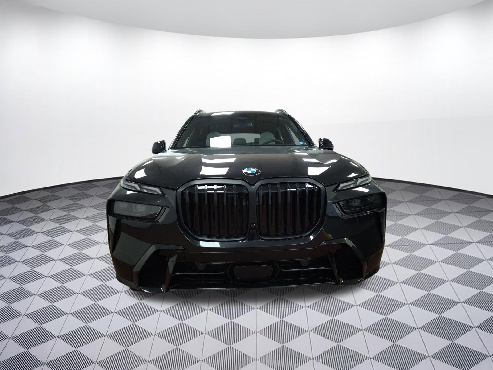Used 2026 BMW X7 xDrive40i w/ M Sport Package AWD/4WD image 5