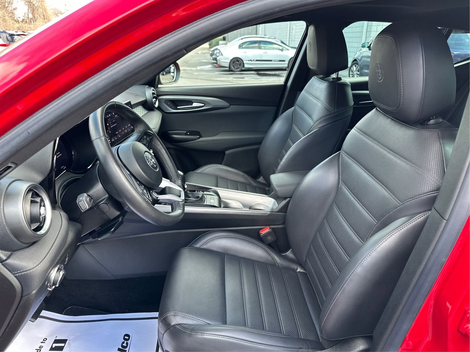 Used 2024 Alfa Romeo Tonale Ti w/ Premium Interior Package image 9