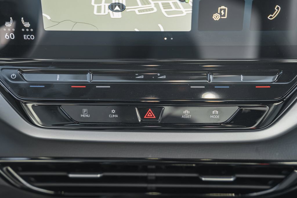 Used 2023 Volkswagen ID.4 Pro image 20