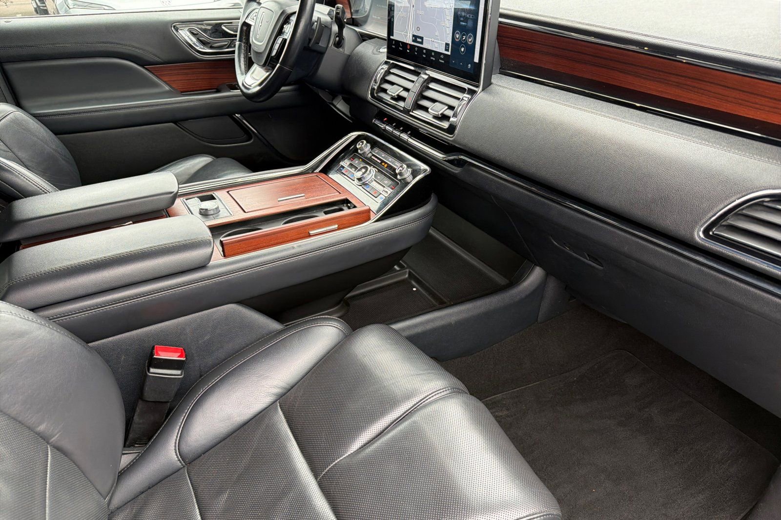 Used 2023 Lincoln Navigator L Reserve AWD/4WD image 17