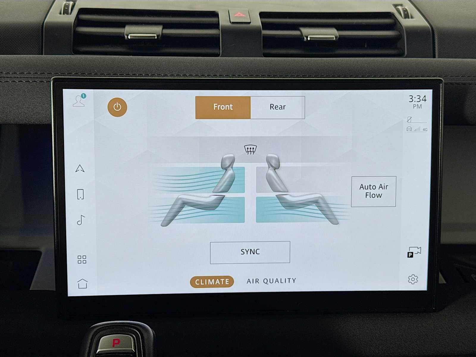 Used 2023 Land Rover Defender 130 SE image 16