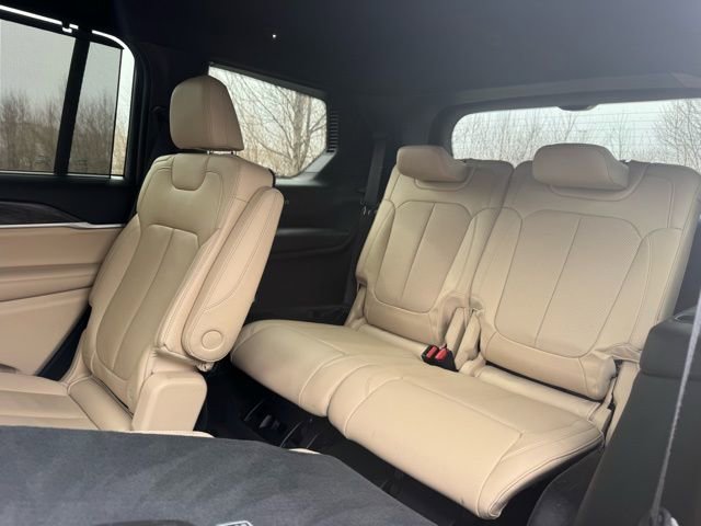Used 2023 Jeep Grand Cherokee L Limited w/ Luxury Tech Group II image 20