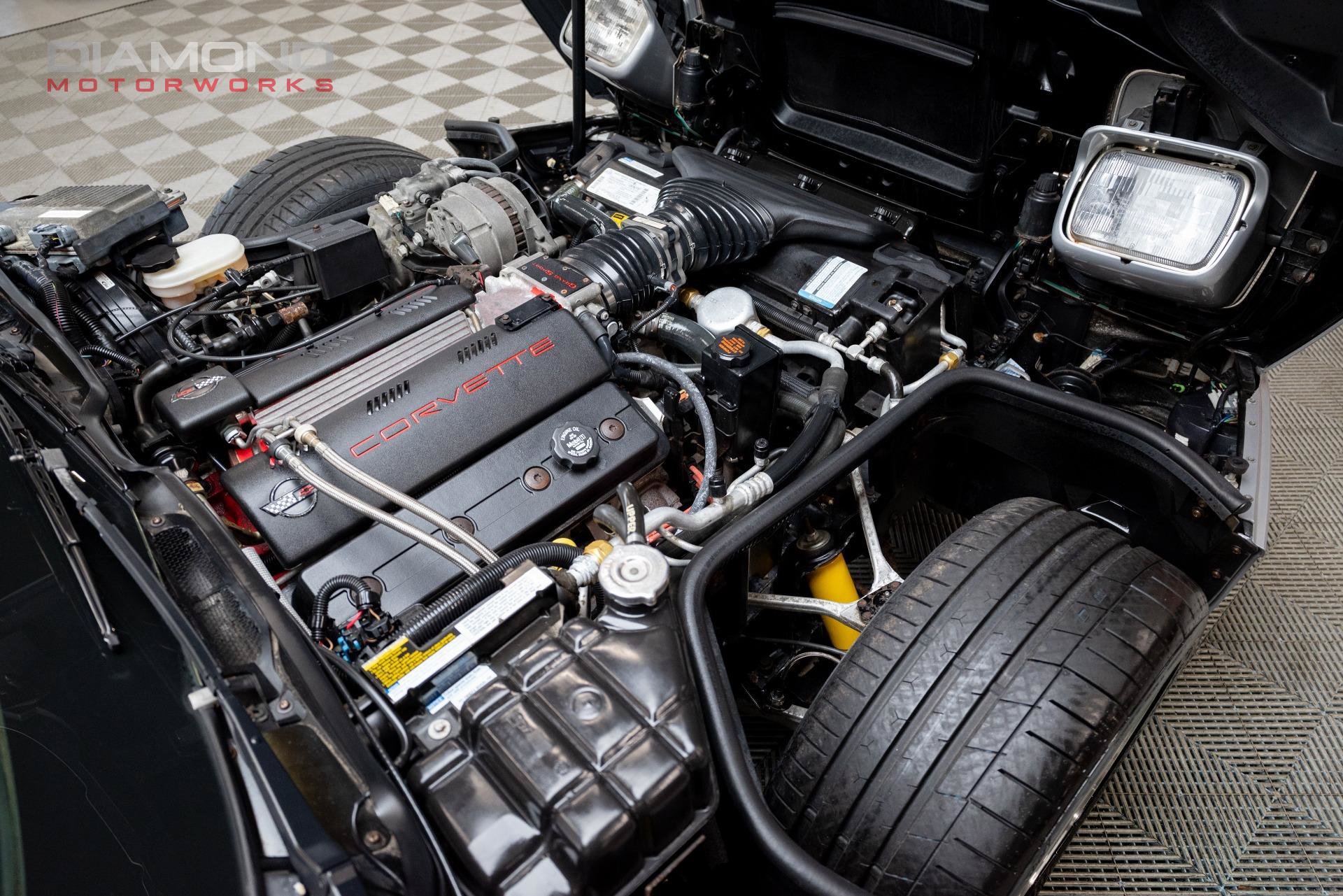 Used 1996 Chevrolet Corvette Convertible RWD image 16