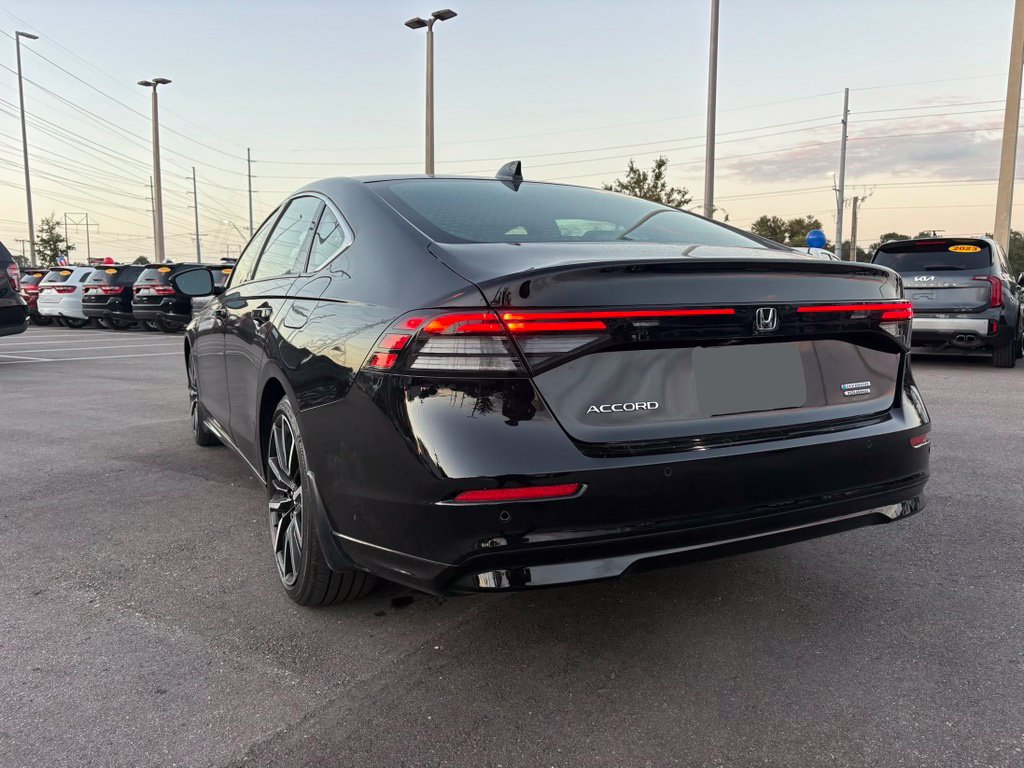 Used 2025 Honda Accord Touring image 5