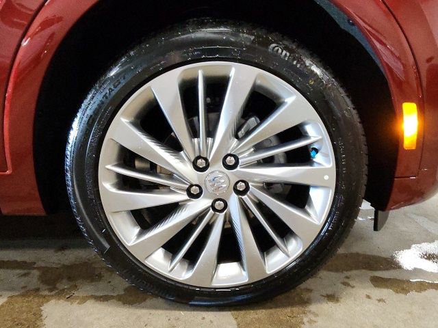 Certified 2024 Buick Envision Avenir image 36