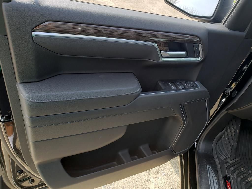 New 2026 Chevrolet Silverado 1500 LT w/ Z71 Off-Road Package AWD/4WD image 10