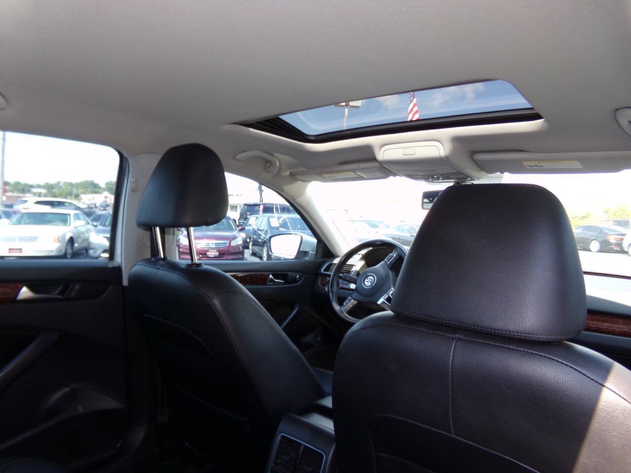 Used 2013 Volkswagen Passat TDI SEL Premium FWD image 24