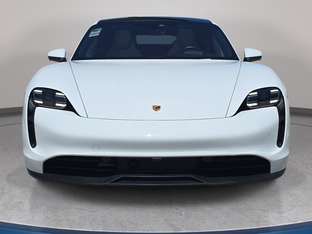 Used 2021 Porsche Taycan RWD image 3