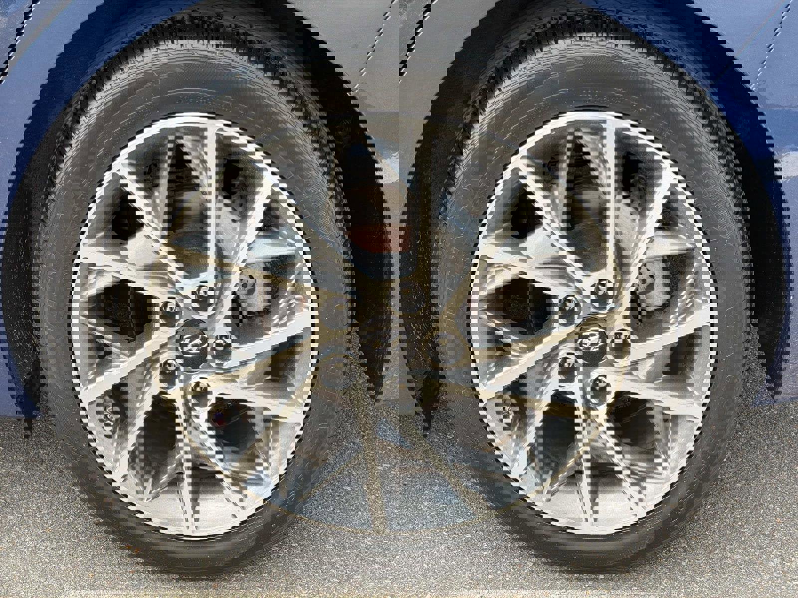 Used 2020 Hyundai Elantra Limited w/ Cargo Package (C1) image 13