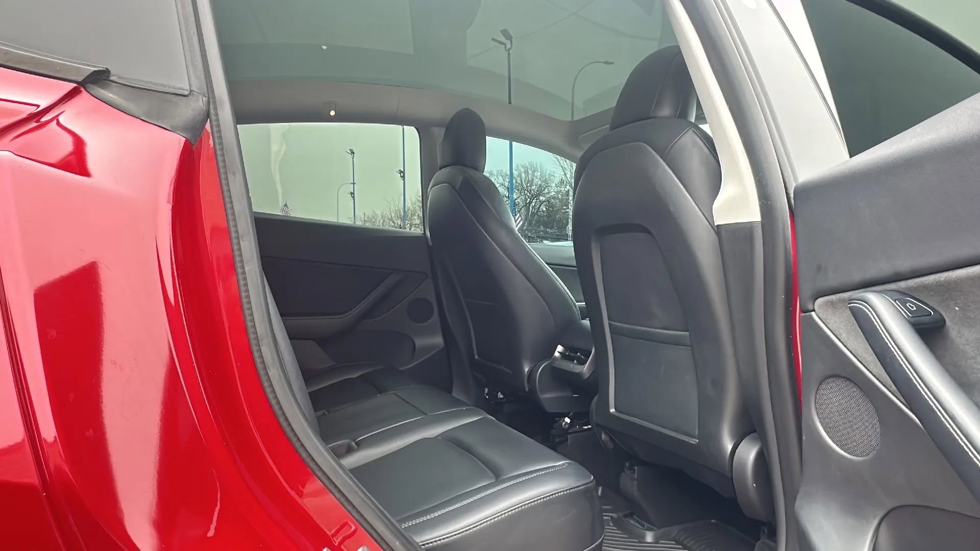 Used 2022 Tesla Model Y Performance image 16