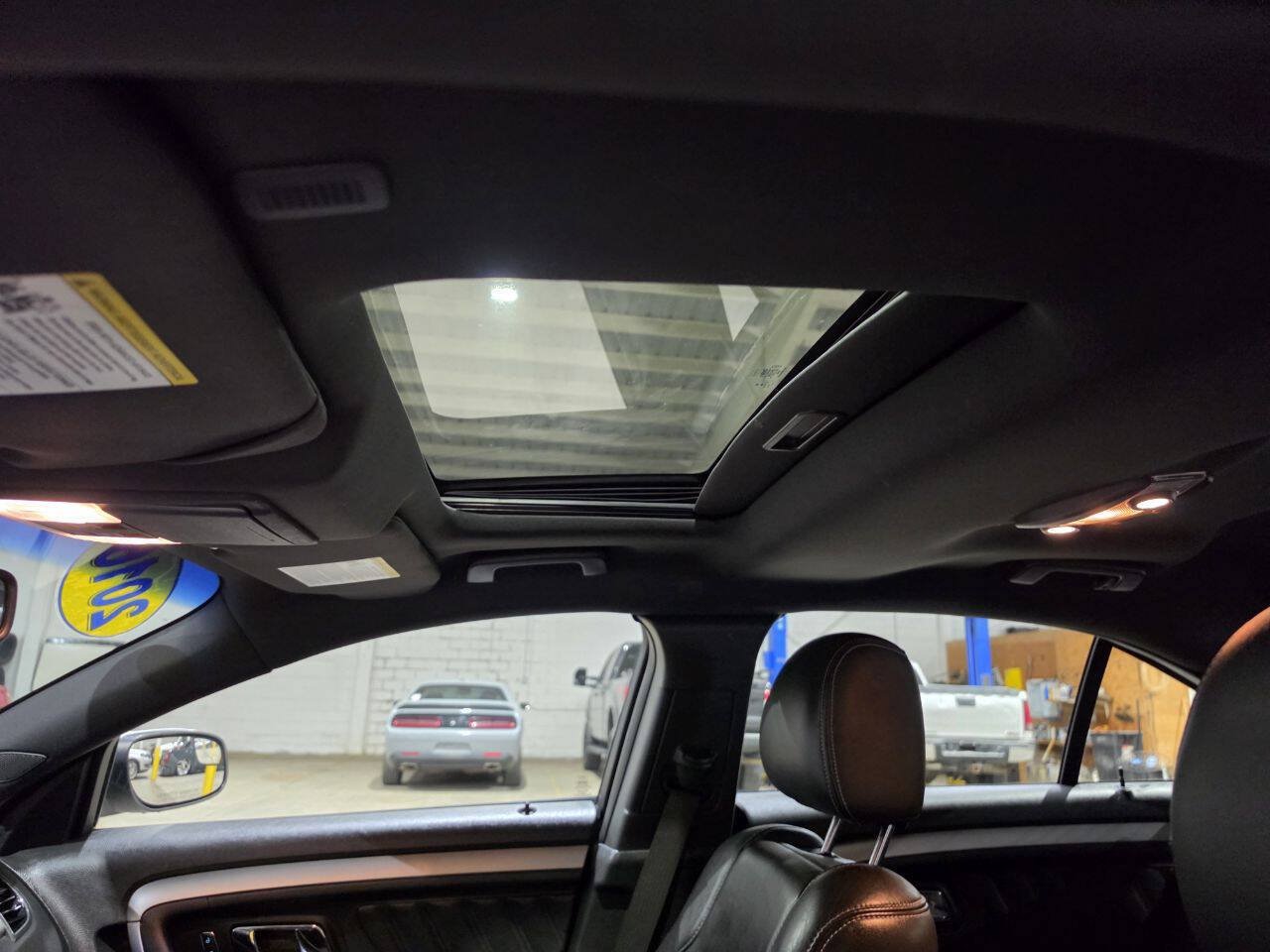 Used 2016 Ford Taurus SEL FWD image 28