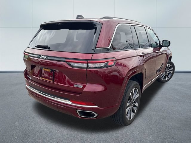 Used 2023 Jeep Grand Cherokee Overland w/ Luxury Tech Group IV AWD/4WD image 4