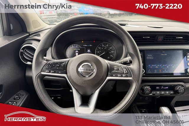 Used 2021 Nissan Kicks SV image 7