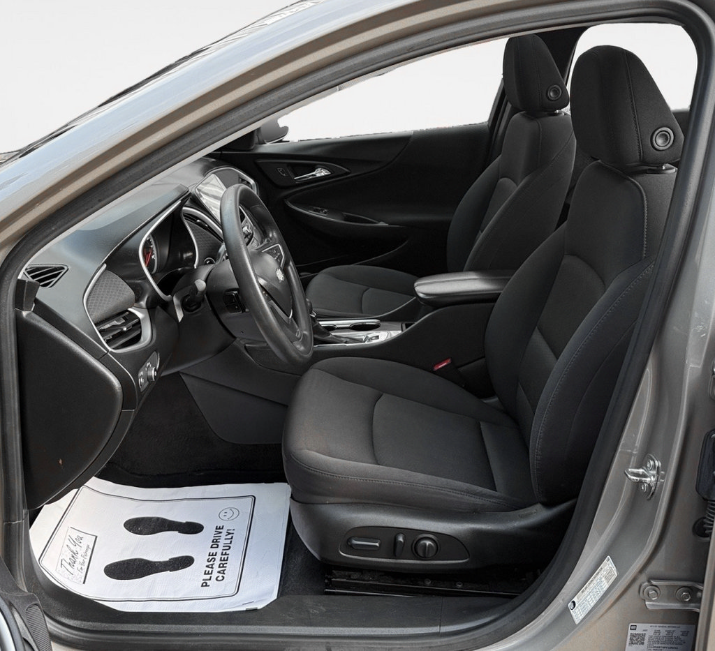 Used 2023 Chevrolet Malibu LT w/ Driver Confidence Package FWD image 12