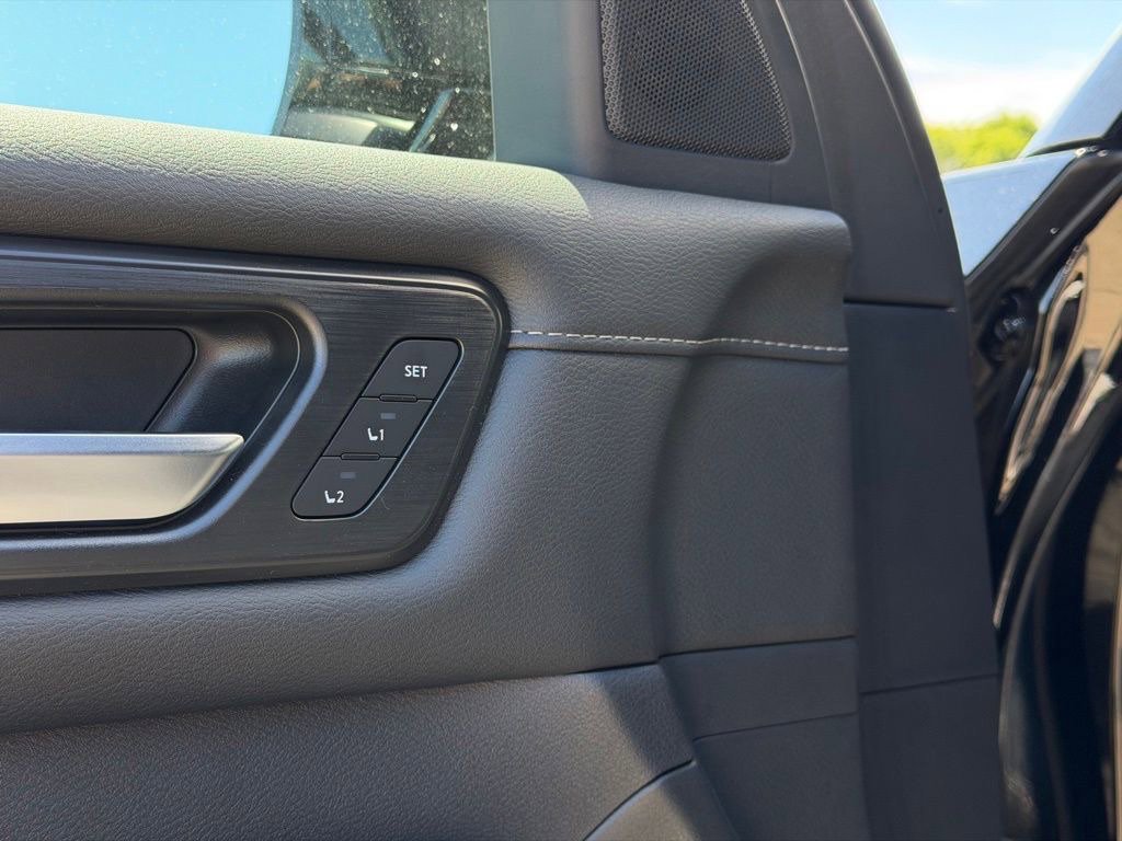 New 2026 Nissan Armada Platinum Reserve AWD/4WD image 13
