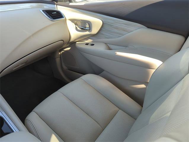 Certified 2018 Nissan Murano Platinum w/ Cargo Package image 23