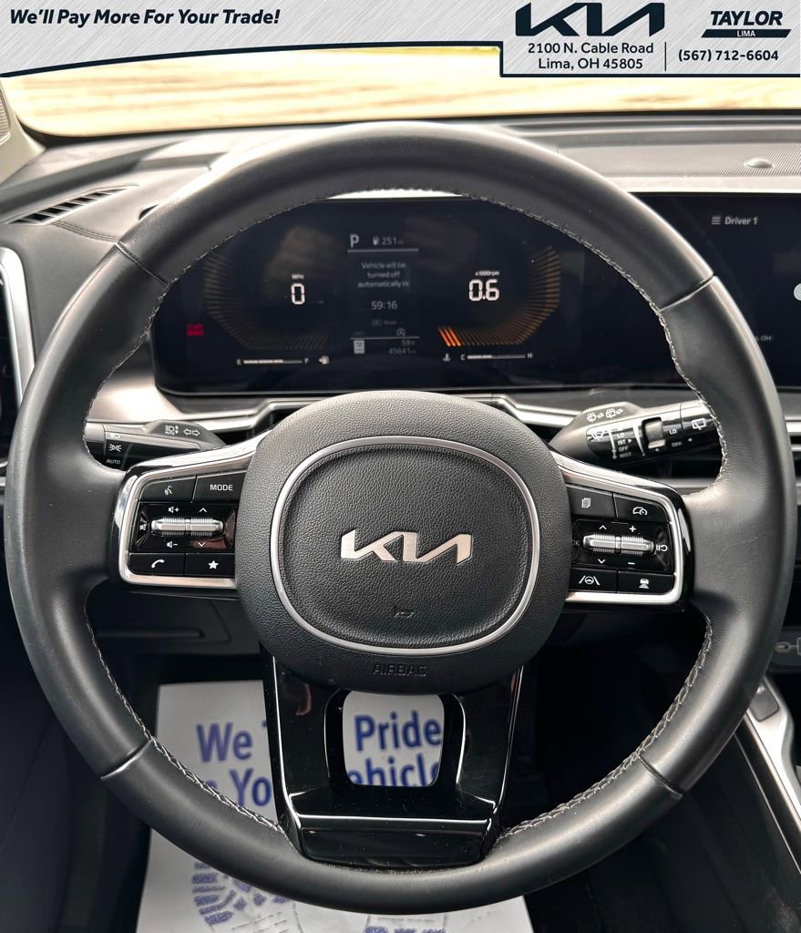 Used 2024 Kia Sorento S image 12
