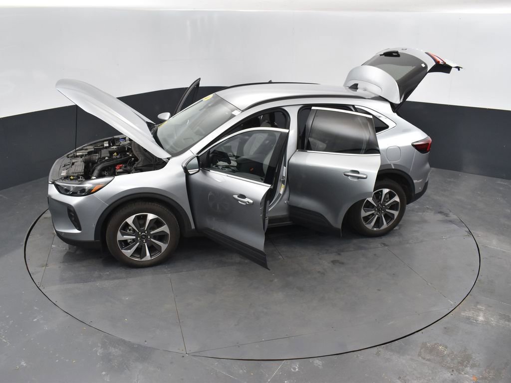 Used 2024 Ford Escape Platinum w/ Premium Technology Package AWD/4WD image 61