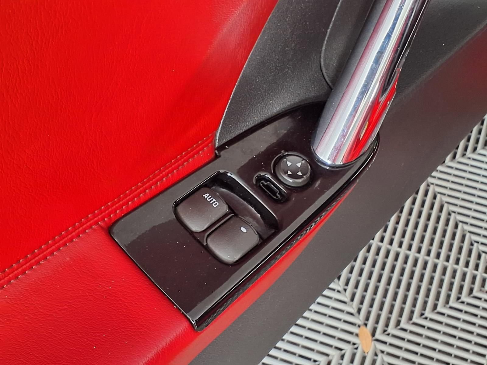 Used 2008 Saturn Sky Red Line image 20