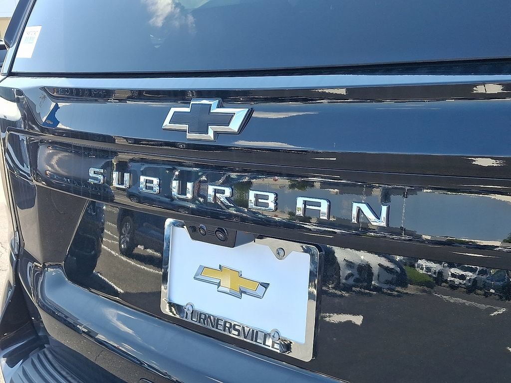 New 2026 Chevrolet Suburban High Country AWD/4WD image 11