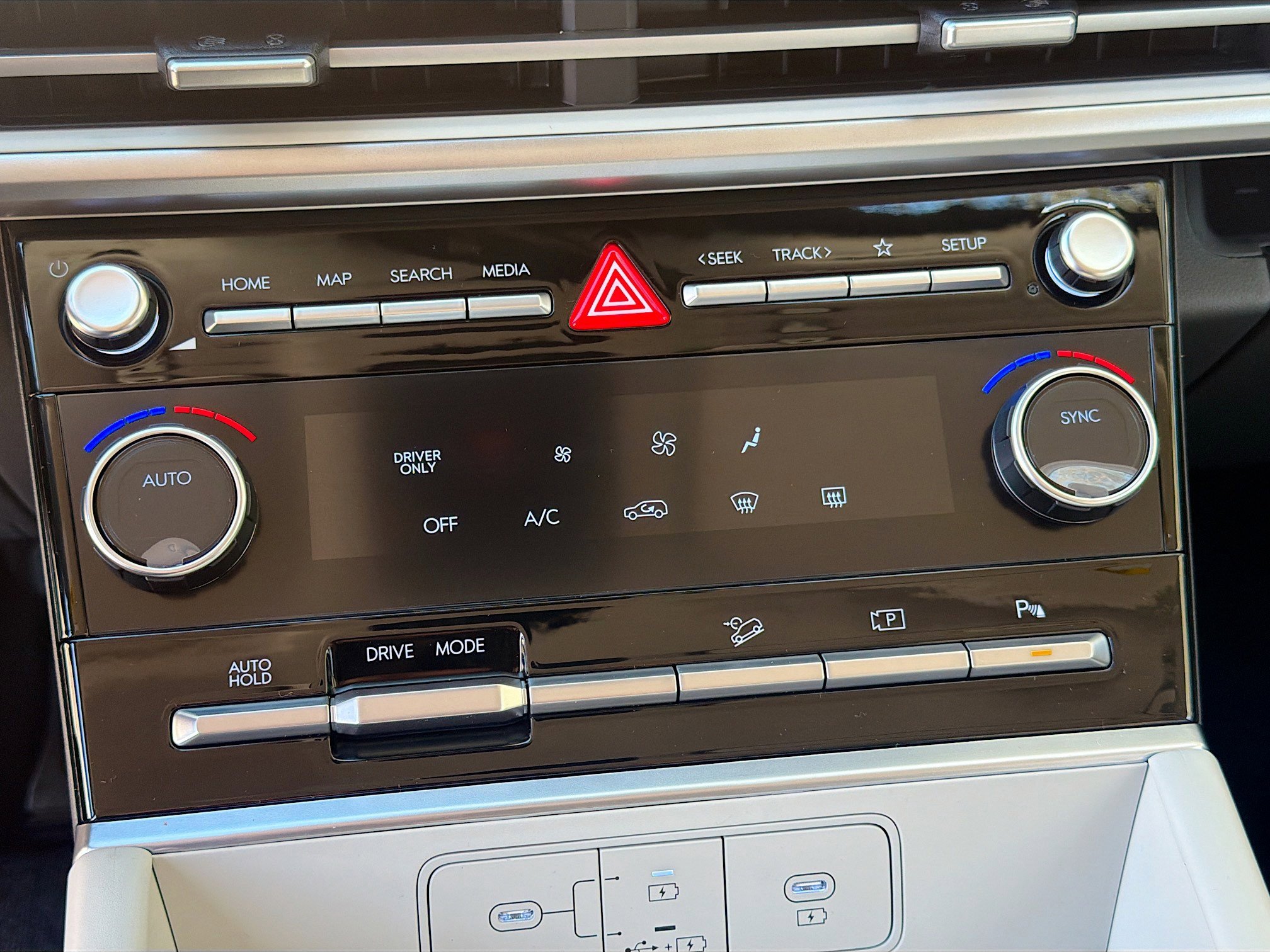 New 2026 Hyundai Santa Fe SE image 33