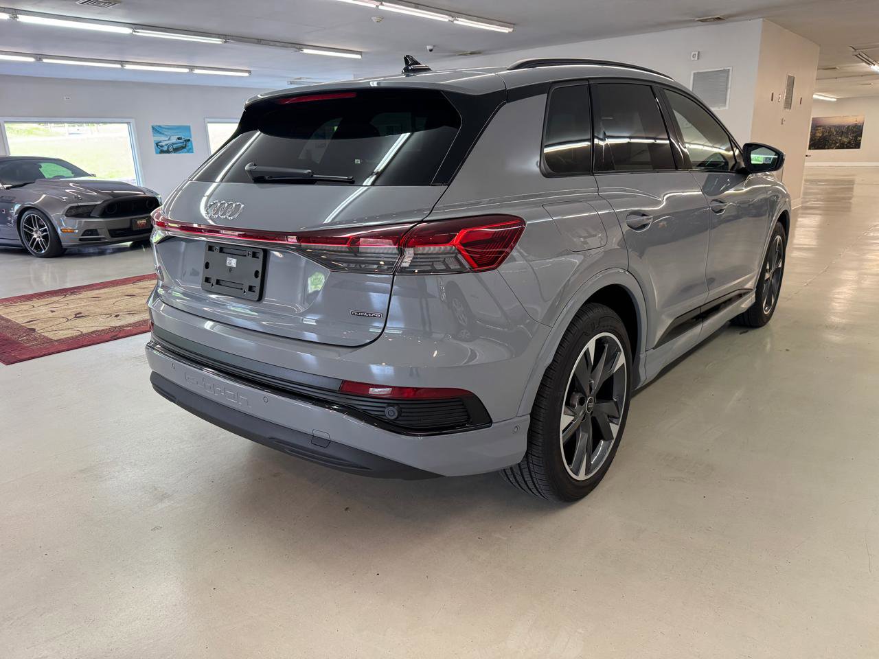 Used 2024 Audi Q4 e-tron Premium Plus w/ Premium Plus AWD/4WD image 2