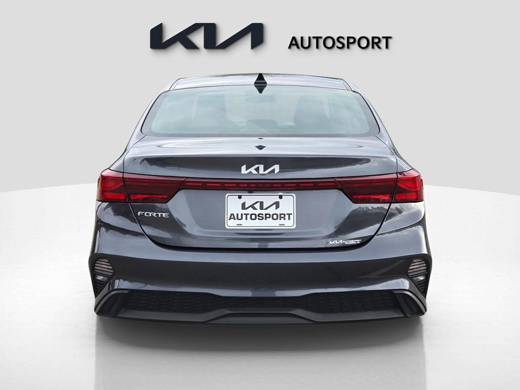 Certified 2024 Kia Forte LXS image 9