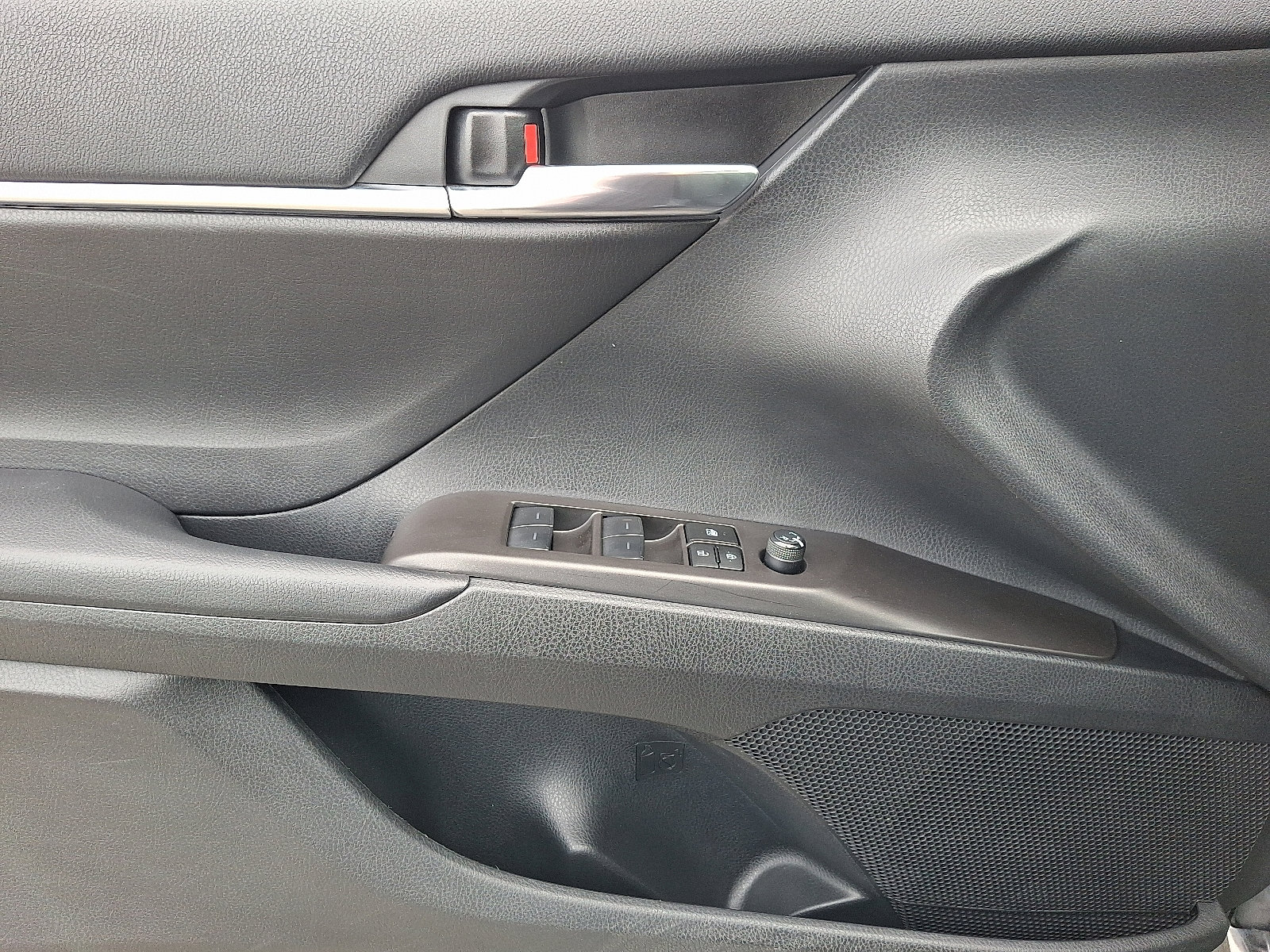 Certified 2024 Toyota Camry SE w/ Cold Weather Package AWD/4WD image 13