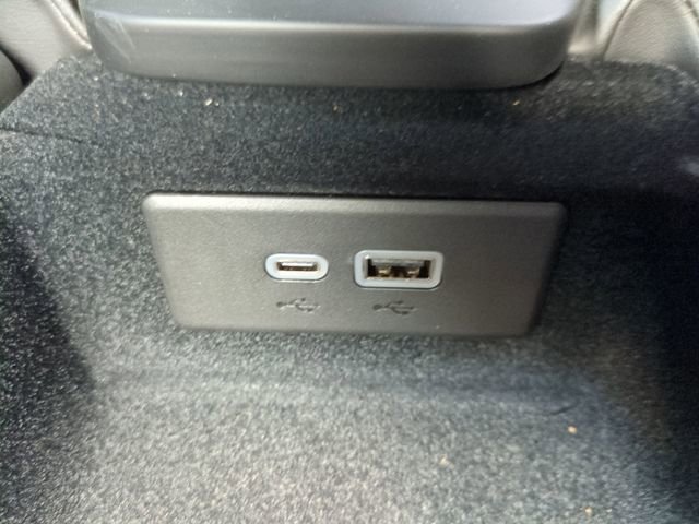 Used 2025 Chevrolet Corvette Stingray Coupe w/ Z51 Performance Package RWD image 24