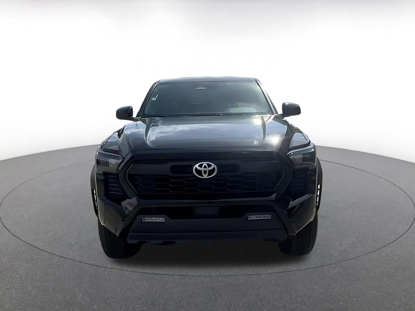 Used 2025 Toyota Tacoma TRD Off-Road image 5