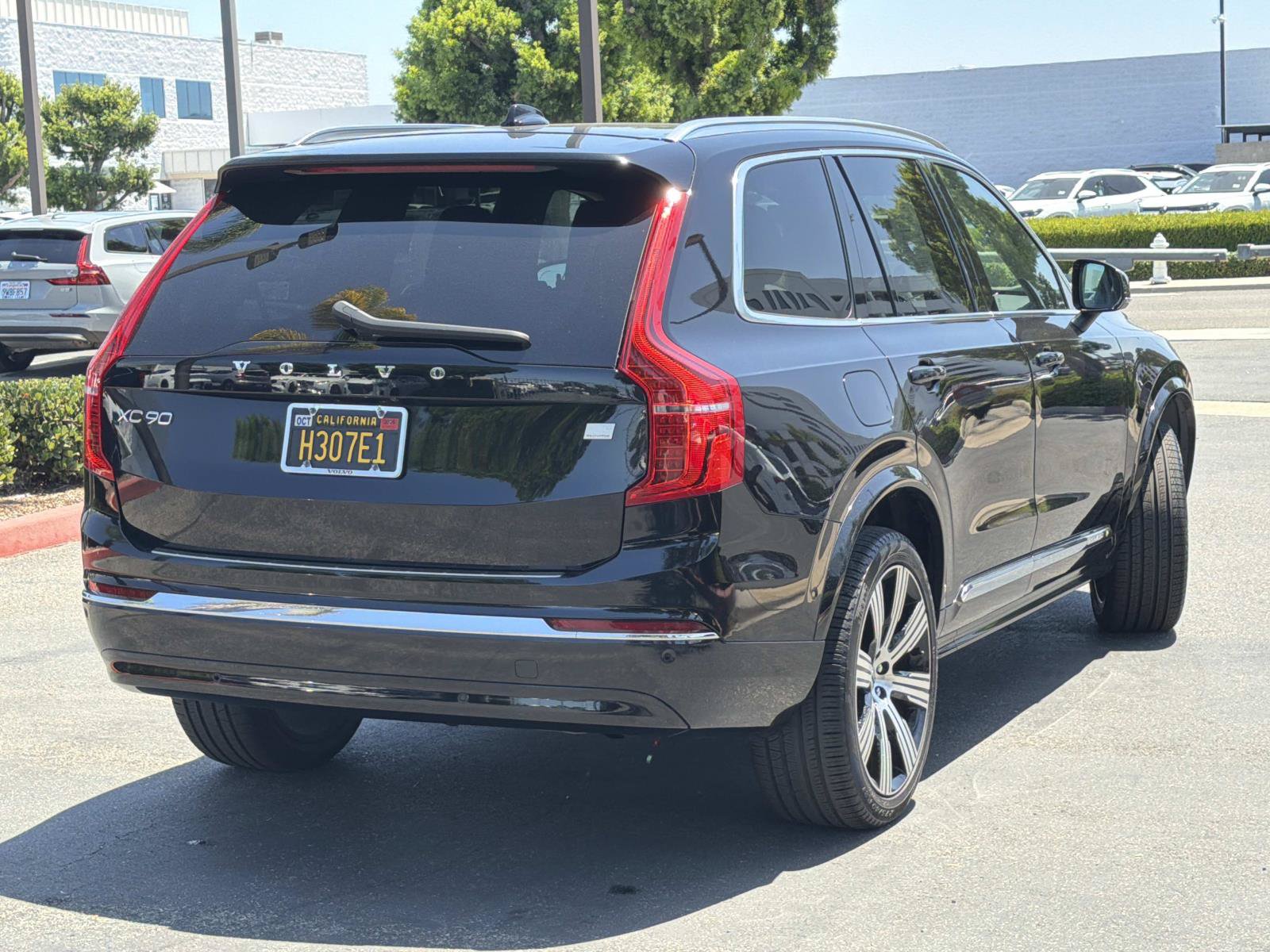 Certified 2024 Volvo XC90 T8 Plus w/ Protection Package Premier AWD/4WD image 5