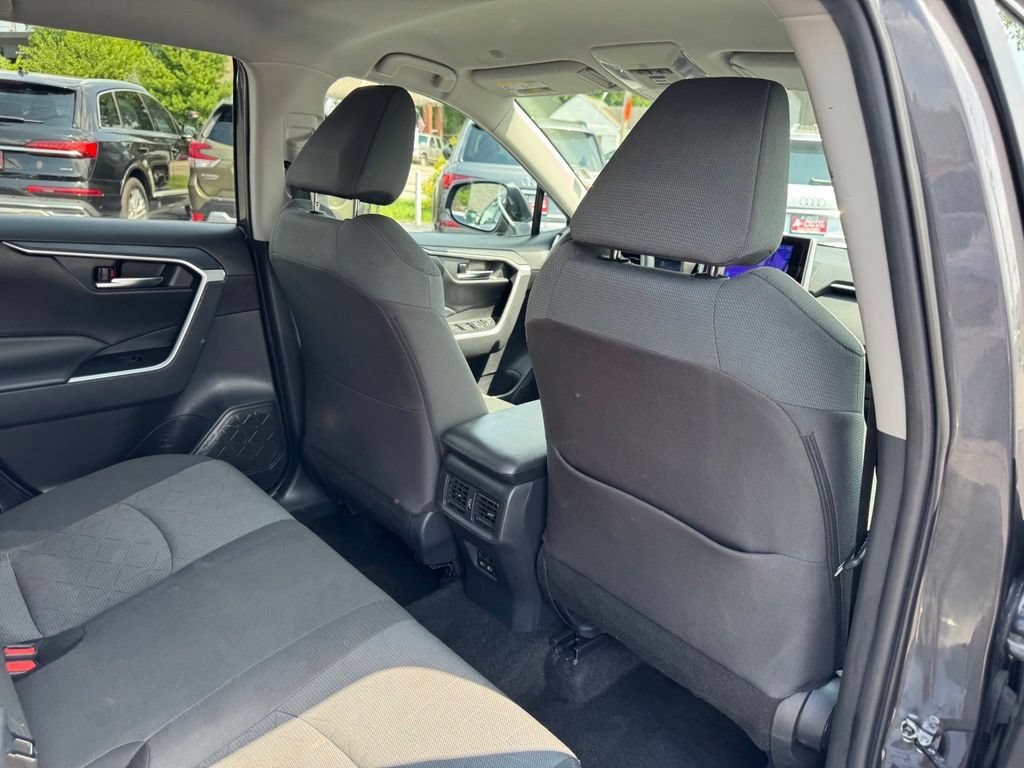 Used 2024 Toyota RAV4 XLE AWD/4WD image 24