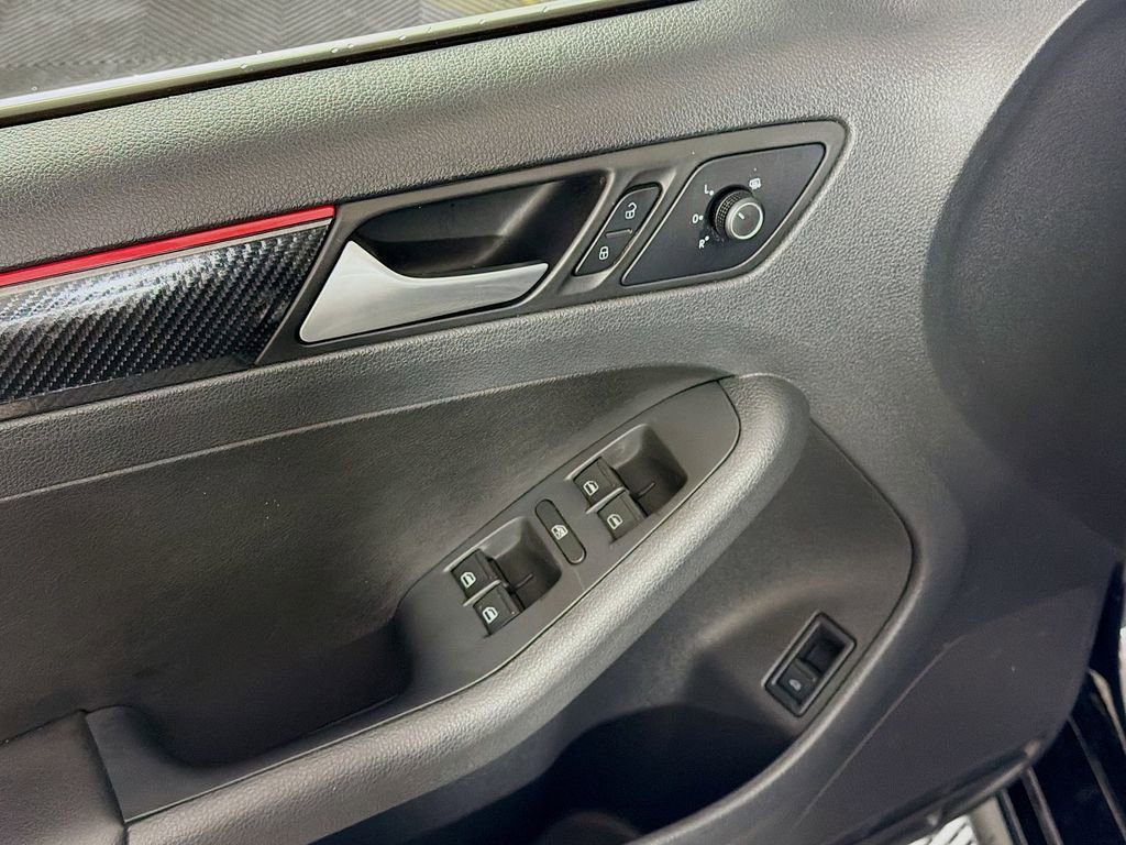 Used 2018 Volkswagen Jetta GLI FWD image 21