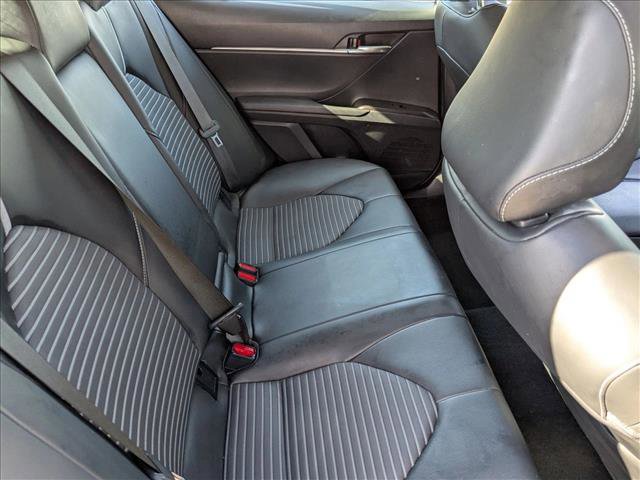 Used 2023 Toyota Camry SE image 18
