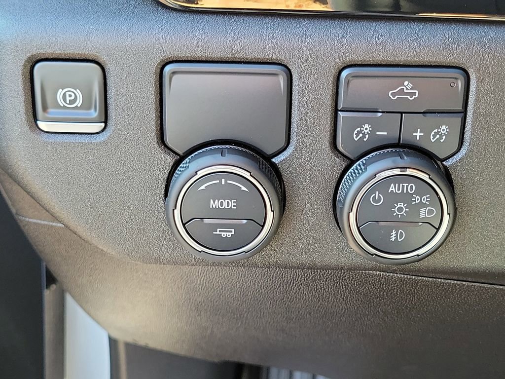 Used 2025 Chevrolet Silverado 1500 RST w/ LPO, Dark Essentials Package image 16
