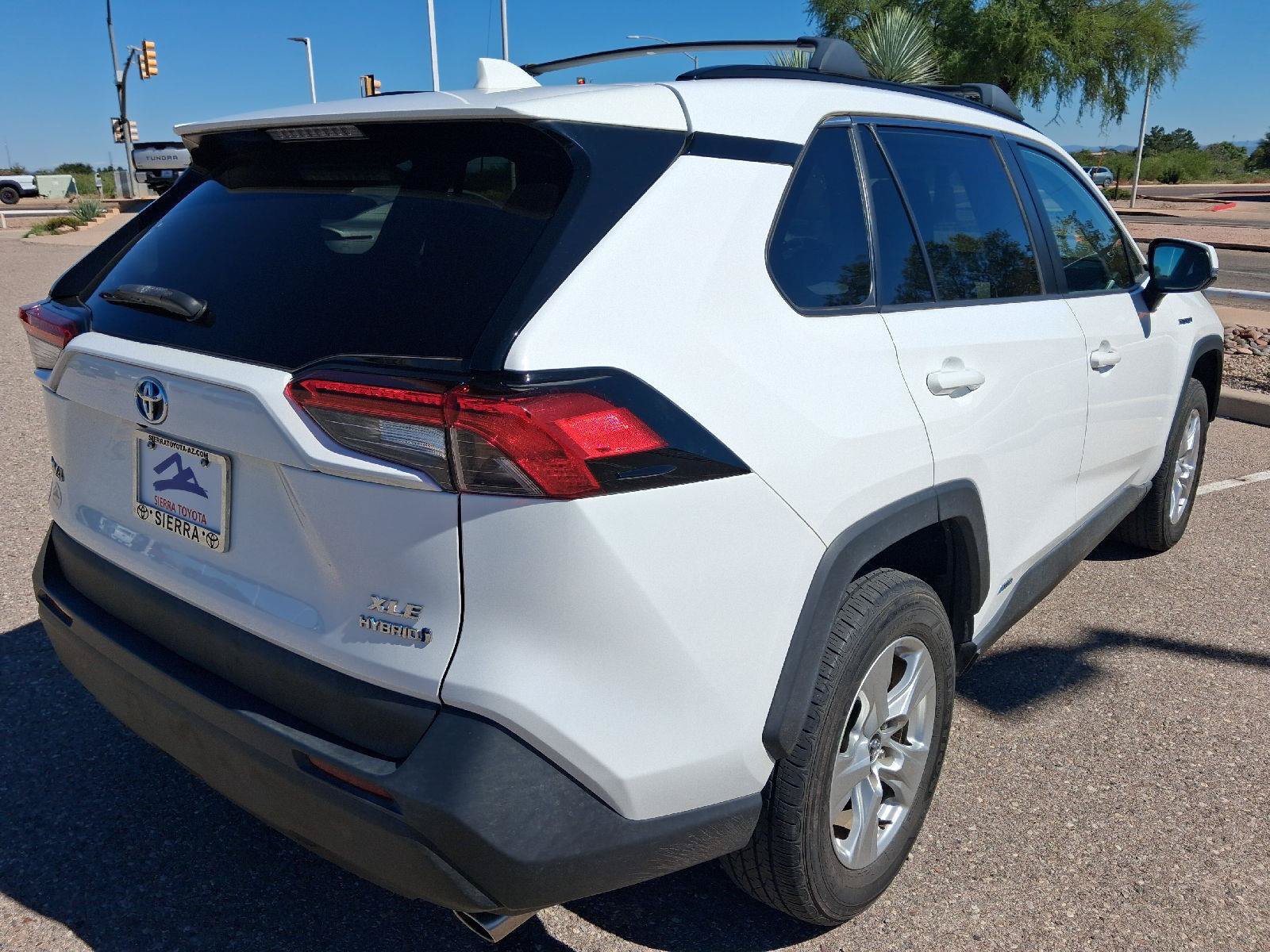 Used 2021 Toyota RAV4 XLE w/ Convenience Package AWD/4WD image 5