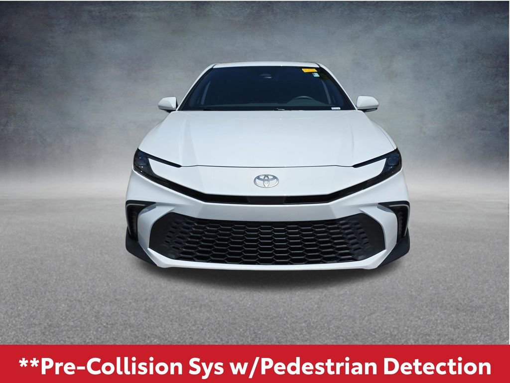 Used 2025 Toyota Camry SE FWD image 13