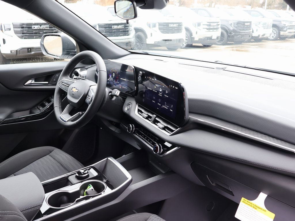 New 2026 Chevrolet Equinox LT w/ LPO, Floor Liner Package image 33