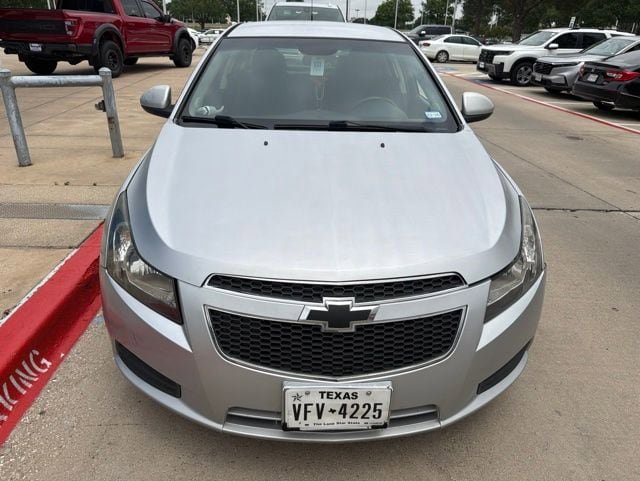 Used 2012 Chevrolet Cruze LT FWD image 2