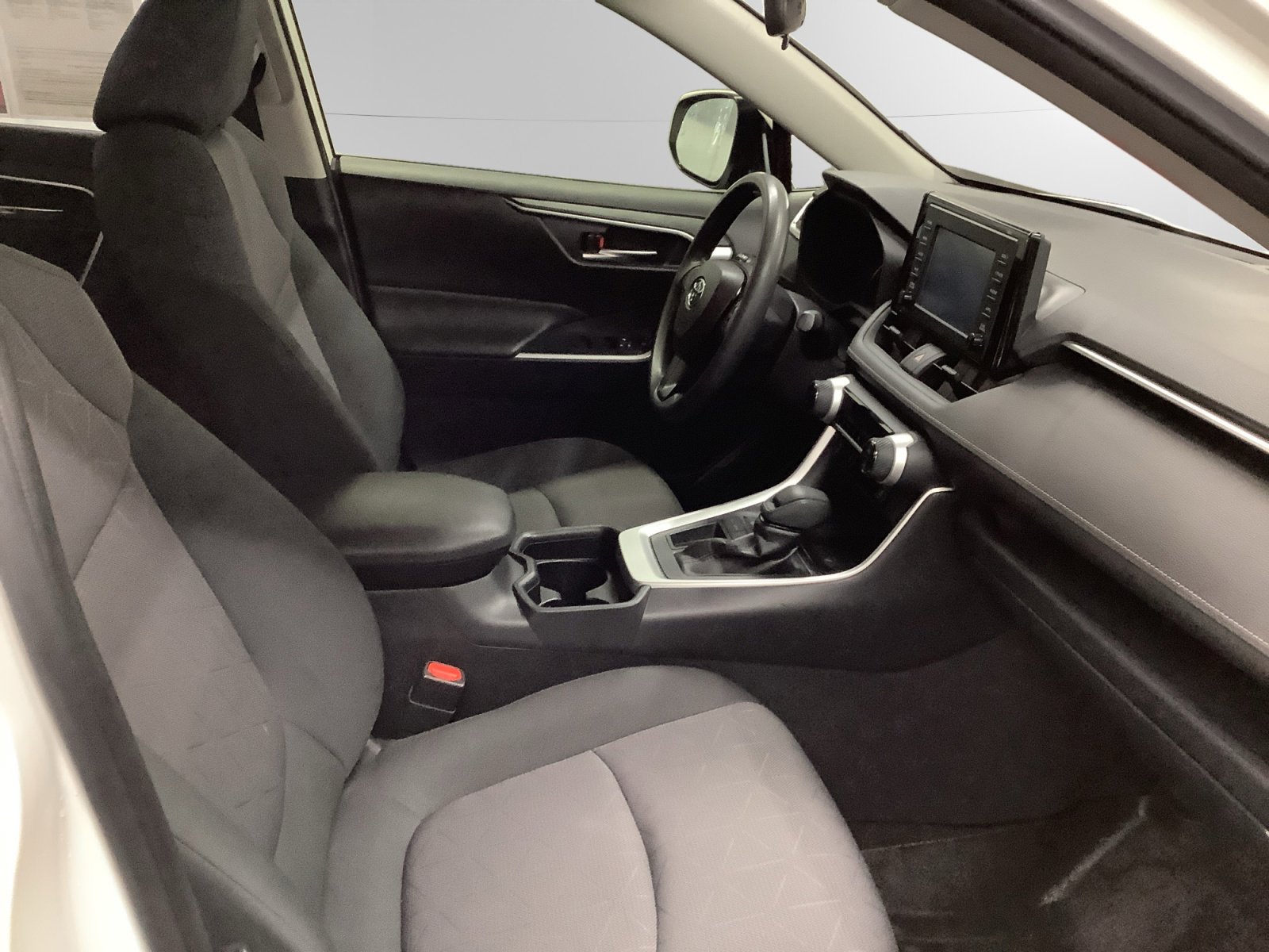 Certified 2019 Toyota RAV4 XLE w/ Convenience Package image 15