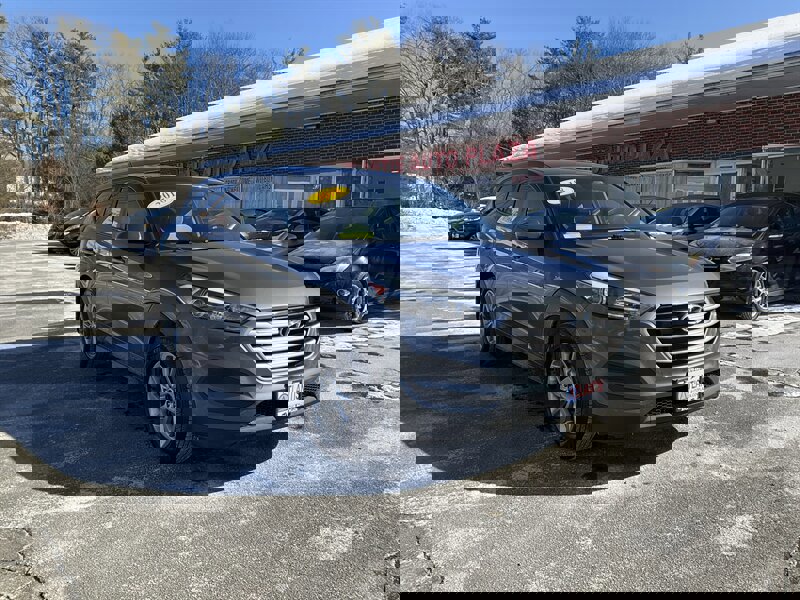 Used 2018 Hyundai Tucson SE image 3