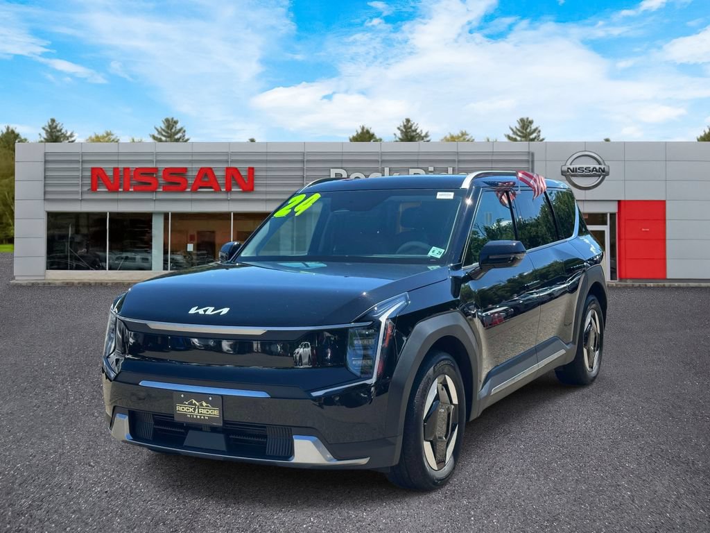 Used 2024 Kia EV9 Wind AWD/4WD image 2