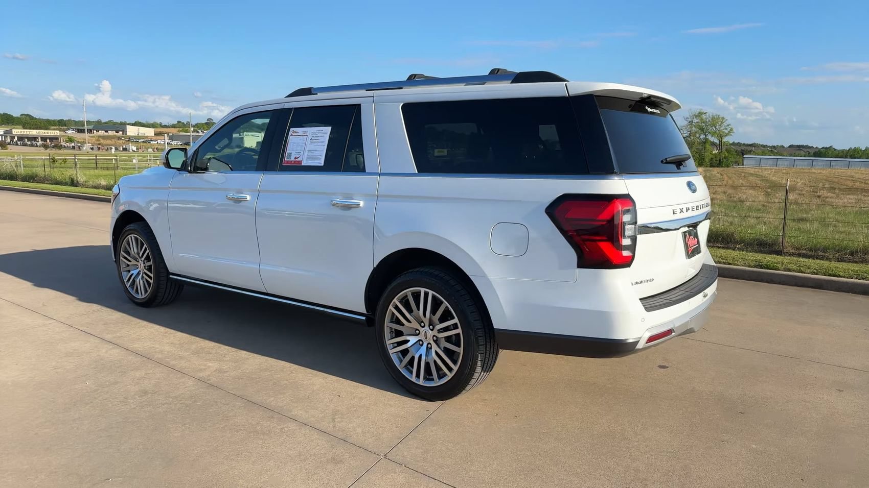 Used 2024 Ford Expedition Max Limited AWD/4WD image 7