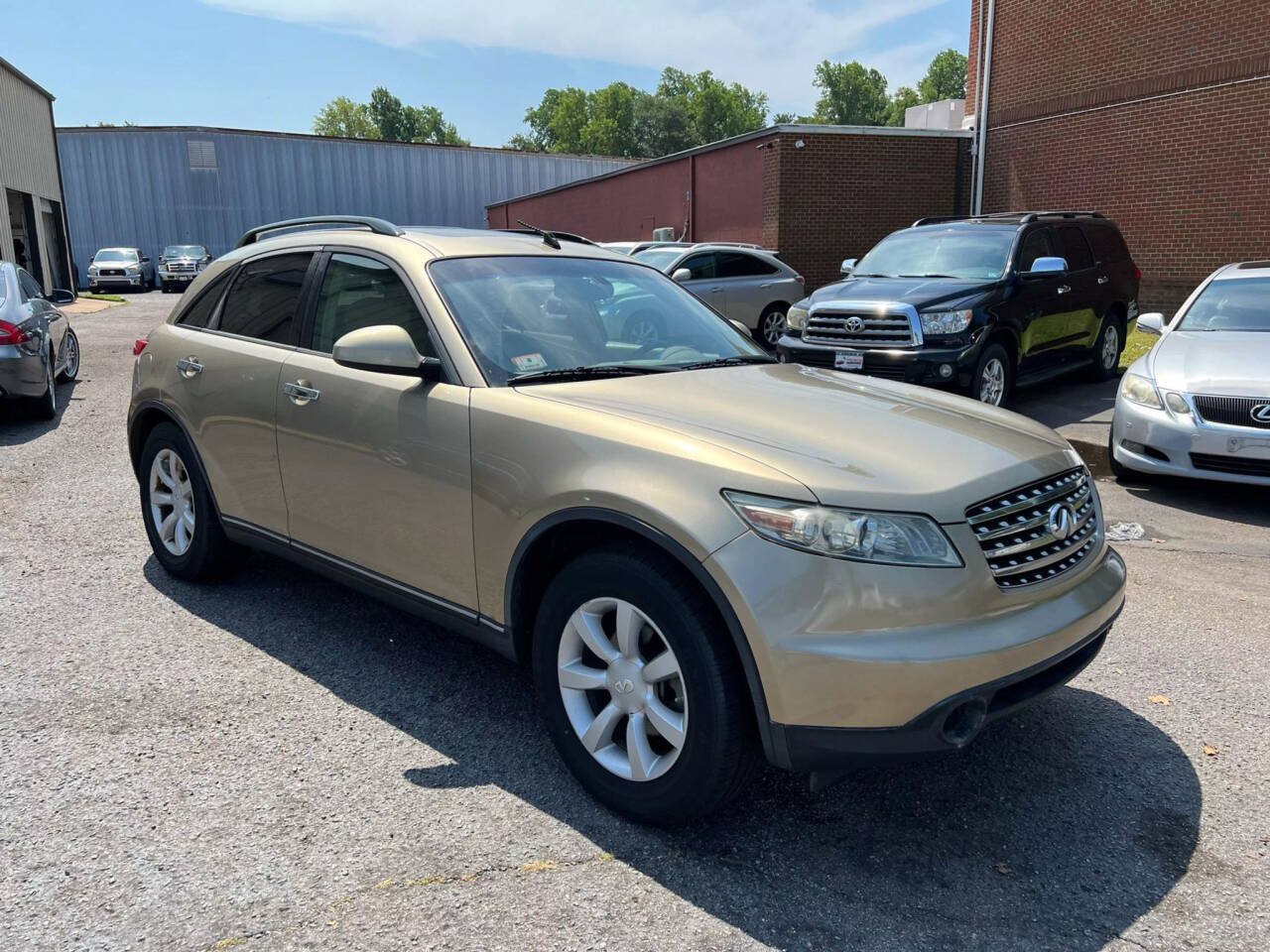 Used 2005 INFINITI FX35 AWD image 7